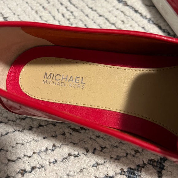 RED PATENT LOAFERS - Picture 2 of 3